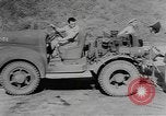 Standbild tug Fahrzeug Indien, 1943, aus Sekunde 24 historischem Filmmaterial Videoclip 65675076653