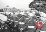 Image Police militaire des Etats-Unis Paris France, 1944, de la seconde 5 séquences d'archives historiques vidéo 65675076659