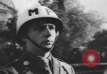 Image Police militaire des Etats-Unis Paris France, 1944, de la seconde 8 séquences d'archives historiques vidéo 65675076659