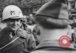 Image Police militaire des Etats-Unis Paris France, 1944, de la seconde 47 séquences d'archives historiques vidéo 65675076659