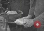 Standbild Mess Kit Reklamation Aktivitäten Zweiten Weltkrieg Europäische Theater, 1945, aus Sekunde 4 historischem Filmmaterial Videoclip 65675076670