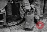 Standbild Mess Kit Reklamation Aktivitäten Zweiten Weltkrieg Europäische Theater, 1945, aus Sekunde 23 historischem Filmmaterial Videoclip 65675076670