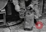 Standbild Mess Kit Reklamation Aktivitäten Zweiten Weltkrieg Europäische Theater, 1945, aus Sekunde 26 historischem Filmmaterial Videoclip 65675076670