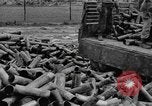 Standbild Reklamation Aktivitäten europäische Theater, 1945, aus Sekunde 40 historischem Filmmaterial Videoclip 65675076672
