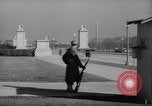 Standbild USA Guard Arlington Virginia USA, 1942, aus Sekunde 50 historischem Filmmaterial Videoclip 65675076677