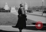 Standbild USA Guard Arlington Virginia USA, 1942, aus Sekunde 60 historischem Filmmaterial Videoclip 65675076677