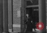 Standbild Selective Service Gebäude Washington DC USA, 1942, aus Sekunde 14 historischem Filmmaterial Videoclip 65675076680