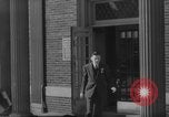 Standbild Selective Service Gebäude Washington DC USA, 1942, aus Sekunde 15 historischem Filmmaterial Videoclip 65675076680