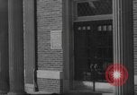 Standbild Selective Service Gebäude Washington DC USA, 1942, aus Sekunde 16 historischem Filmmaterial Videoclip 65675076680