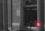 Standbild Selective Service Gebäude Washington DC USA, 1942, aus Sekunde 17 historischem Filmmaterial Videoclip 65675076680