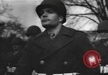 Standbild Präsident Roosevelt Adressen US Army wachen Washington DC USA, 1943, aus Sekunde 53 historischem Filmmaterial Videoclip 65675076687