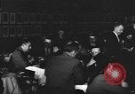 Standbild American Theatre Wing Stage Door Canteen in Washington DC Washington DC USA, 1943, aus Sekunde 53 historischem Filmmaterial Videoclip 65675076688