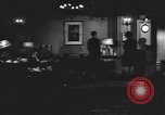 Standbild American Theatre Wing Stage Door Canteen in Washington DC Washington DC USA, 1943, aus Sekunde 58 historischem Filmmaterial Videoclip 65675076688