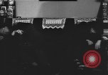 Standbild American Theatre Wing Stage Door Canteen in Washington DC Washington DC USA, 1943, aus Sekunde 62 historischem Filmmaterial Videoclip 65675076688