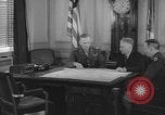 Image Chef du Personnel Bureau United States USA, 1942, de la seconde 5 séquences d'archives historiques vidéo 65675076693
