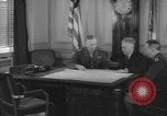 Image Chef du Personnel Bureau United States USA, 1942, de la seconde 9 séquences d'archives historiques vidéo 65675076693