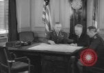 Image Chef du Personnel Bureau United States USA, 1942, de la seconde 21 séquences d'archives historiques vidéo 65675076693
