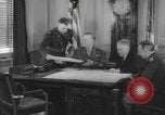 Image Chef du Personnel Bureau United States USA, 1942, de la seconde 27 séquences d'archives historiques vidéo 65675076693