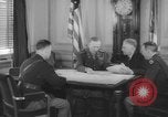 Image Chef du Personnel Bureau United States USA, 1942, de la seconde 45 séquences d'archives historiques vidéo 65675076693