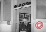 Image Chef du Personnel Bureau United States USA, 1942, de la seconde 12 séquences d'archives historiques vidéo 65675076694