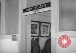 Image Chef du Personnel Bureau United States USA, 1942, de la seconde 18 séquences d'archives historiques vidéo 65675076694