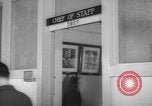 Image Chef du Personnel Bureau United States USA, 1942, de la seconde 20 séquences d'archives historiques vidéo 65675076694