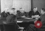 Standbild United States Army officers Washington DC USA, 1942, aus Sekunde 8 historischem Filmmaterial Videoclip 65675076695