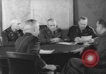 Standbild United States Army officers Washington DC USA, 1942, aus Sekunde 11 historischem Filmmaterial Videoclip 65675076695