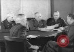 Standbild United States Army officers Washington DC USA, 1942, aus Sekunde 15 historischem Filmmaterial Videoclip 65675076695