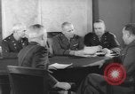 Standbild United States Army officers Washington DC USA, 1942, aus Sekunde 16 historischem Filmmaterial Videoclip 65675076695