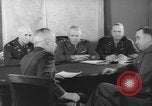 Standbild United States Army officers Washington DC USA, 1942, aus Sekunde 20 historischem Filmmaterial Videoclip 65675076695