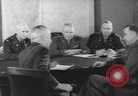 Standbild United States Army officers Washington DC USA, 1942, aus Sekunde 21 historischem Filmmaterial Videoclip 65675076695