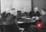 Standbild United States Army officers Washington DC USA, 1942, aus Sekunde 25 historischem Filmmaterial Videoclip 65675076695