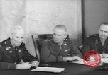Standbild United States Army officers Washington DC USA, 1942, aus Sekunde 56 historischem Filmmaterial Videoclip 65675076695