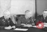 Standbild United States Army officers Washington DC USA, 1942, aus Sekunde 57 historischem Filmmaterial Videoclip 65675076695