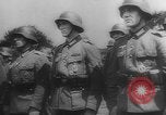 Image Otto Ernst Remer reviews les soldats allemands Berlin Allemagne, 1944, de la seconde 11 séquences d'archives historiques vidéo 65675076701