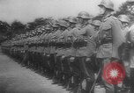 Image Otto Ernst Remer reviews les soldats allemands Berlin Allemagne, 1944, de la seconde 15 séquences d'archives historiques vidéo 65675076701