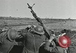 Standbild US-Truppen Feuer Anti Aircraft guns Frankreich, 1918, aus Sekunde 10 historischem Filmmaterial Videoclip 65675076715