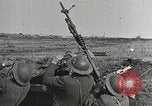 Standbild US-Truppen Feuer Anti Aircraft guns Frankreich, 1918, aus Sekunde 21 historischem Filmmaterial Videoclip 65675076715