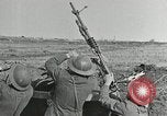 Standbild US-Truppen Feuer Anti Aircraft guns Frankreich, 1918, aus Sekunde 23 historischem Filmmaterial Videoclip 65675076715