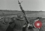 Standbild US-Truppen Feuer Anti Aircraft guns Frankreich, 1918, aus Sekunde 27 historischem Filmmaterial Videoclip 65675076715