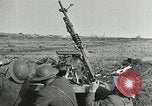 Standbild US-Truppen Feuer Anti Aircraft guns Frankreich, 1918, aus Sekunde 31 historischem Filmmaterial Videoclip 65675076715