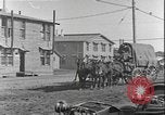 Standbild Geschirrspülen bei Ersten Weltkrieg Trainingslager United States USA, 1918, aus Sekunde 10 historischem Filmmaterial Videoclip 65675076733