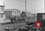 Standbild Geschirrspülen bei Ersten Weltkrieg Trainingslager United States USA, 1918, aus Sekunde 13 historischem Filmmaterial Videoclip 65675076733