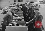 Immagine di Esercito degli Stati Uniti reclute United States USA, 1944, secondo 27 filmato di repertorio 65675076755