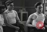 Immagine di Esercito degli Stati Uniti reclute United States USA, 1944, secondo 32 filmato di repertorio 65675076758
