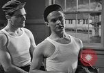 Immagine di Esercito degli Stati Uniti reclute United States USA, 1944, secondo 36 filmato di repertorio 65675076758
