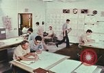 Immagine di Naval servizio meteo il comando Guam Isole Marianne, 1971, secondo 4 filmato di repertorio 65675076785
