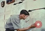 Immagine di Naval servizio meteo il comando Guam Isole Marianne, 1971, secondo 6 filmato di repertorio 65675076785