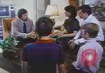 Immagine di Famiglia creazione di tornado piano di sicurezza United States USA, 1979, secondo 59 filmato di repertorio 65675076794